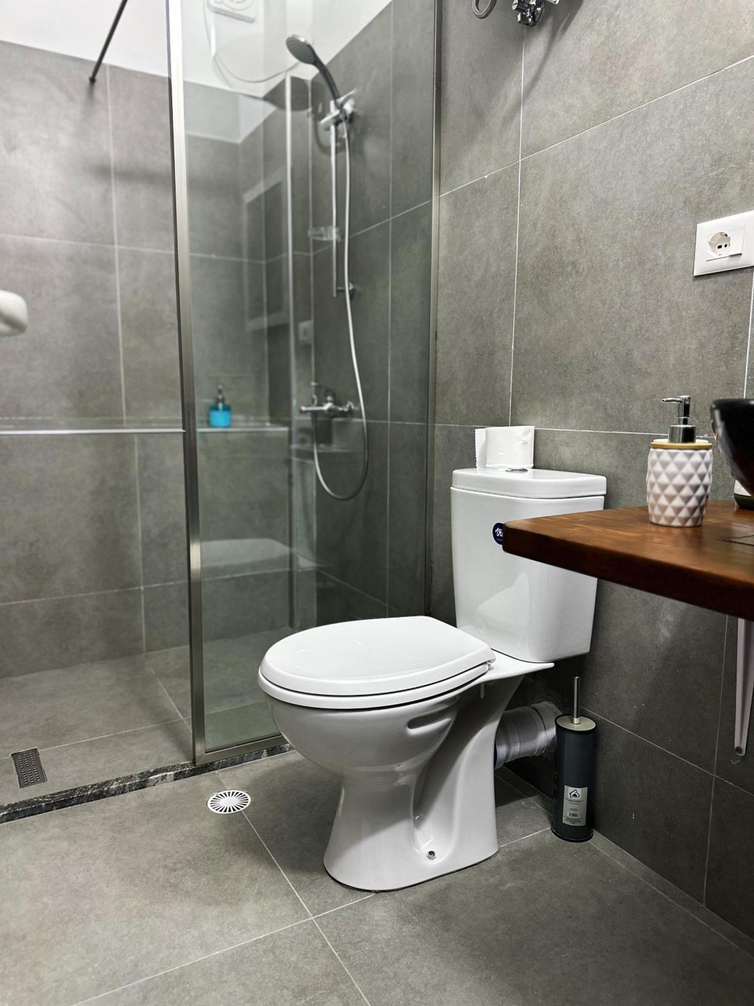 Guesthouse "Shtepia Ime" Përmet Esterno foto